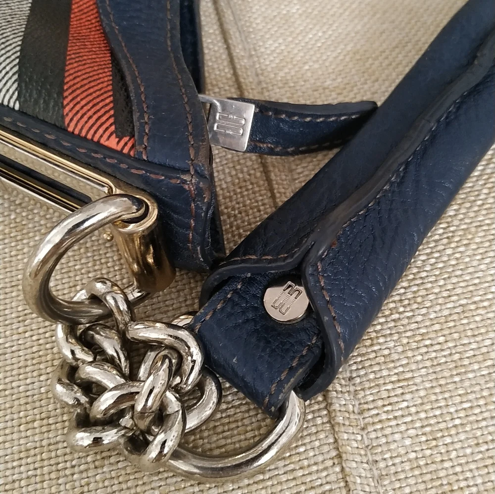 Daks Hobo Bag - Picture 11 of 16